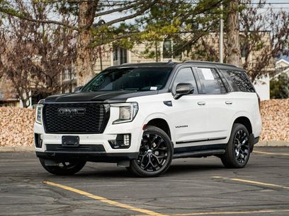 Used 2021 GMC Yukon SLT w/ Rear Media and Nav Package