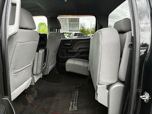 Used 2018 Chevrolet Silverado 1500 Custom w/ Custom Value Package AWD/4WD image 40
