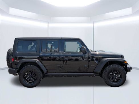 Used 2022 Jeep Wrangler Unlimited Sport AWD/4WD image 7