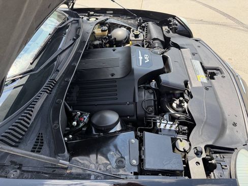 Used 2004 Ford Thunderbird RWD image 19