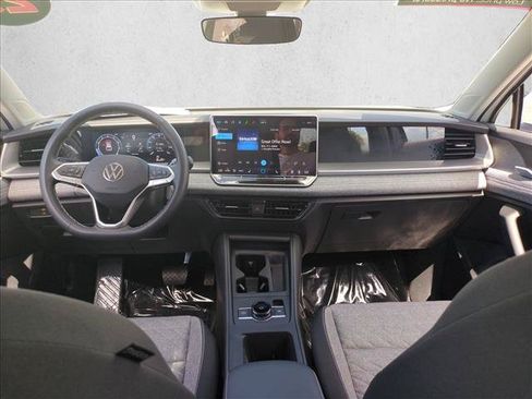 Used 2025 Volkswagen Tiguan S FWD image 17