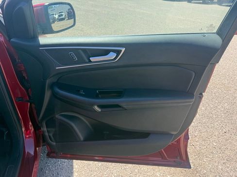 Used 2017 Ford Edge SEL w/ Equipment Group 201A AWD/4WD image 15