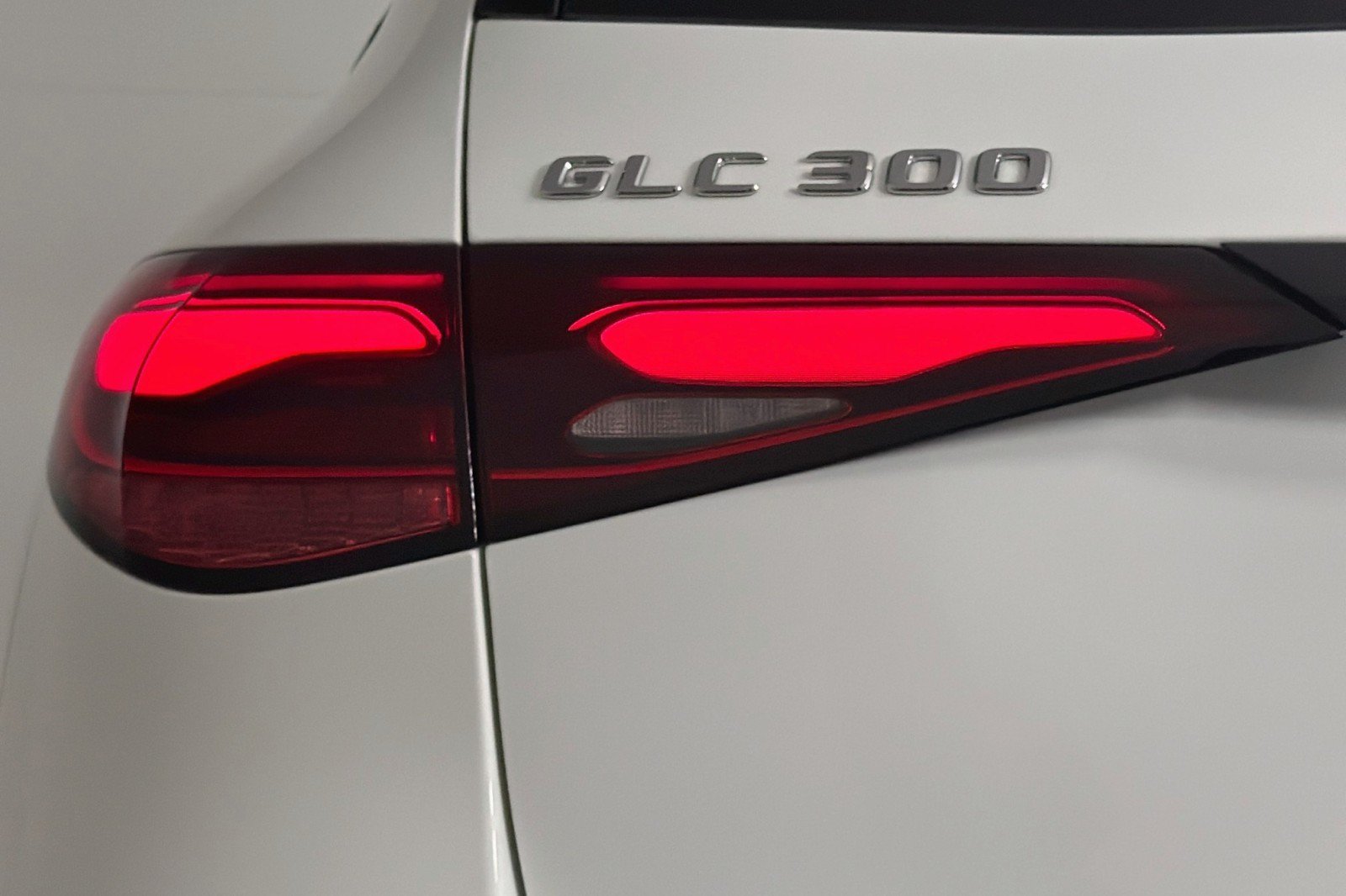 Certified 2025 Mercedes-Benz GLC 300 image 18