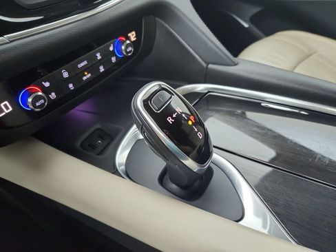 Used 2018 Buick Enclave Premium FWD image 30