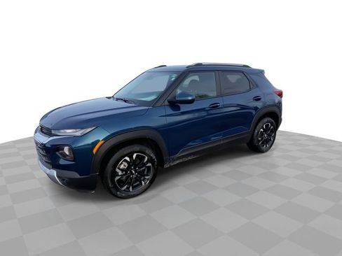 Used 2021 Chevrolet TrailBlazer LT w/ Convenience Package image 4