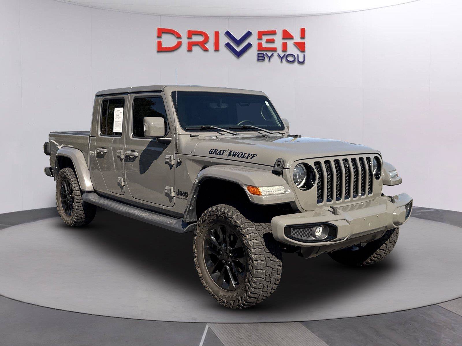 Used 2023 Jeep Gladiator Overland AWD/4WD image 1