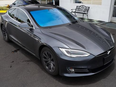 Used 2018 Tesla Model S 75D AWD/4WD image 19