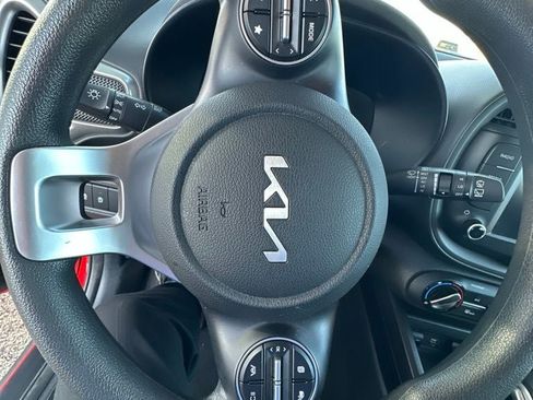 Used 2024 Kia Soul LX w/ Option Group 015 FWD image 10