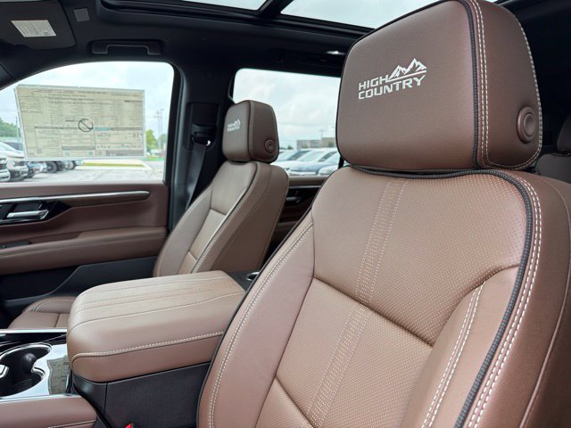New 2026 Chevrolet Tahoe High Country AWD/4WD image 10