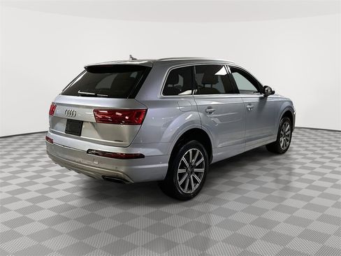 Used 2019 Audi Q7 3.0T Premium Plus w/ Premium Plus Package image 3