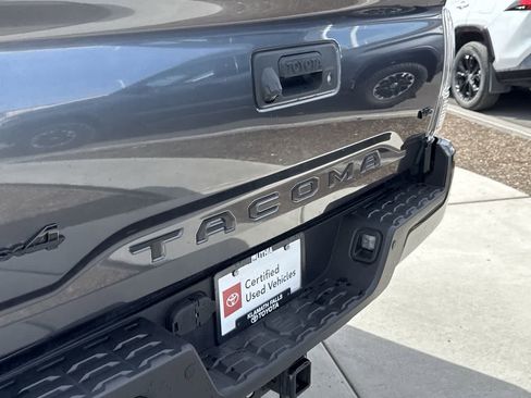 Used 2023 Toyota Tacoma Limited w/ Nightshade Package AWD/4WD image 9