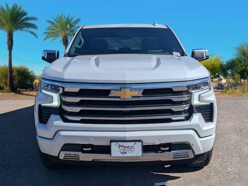 Used 2023 Chevrolet Silverado 1500 High Country w/ Technology Package image 9
