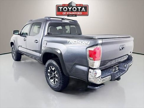 Certified 2022 Toyota Tacoma TRD Off-Road w/ Black Out Package (TMS) AWD/4WD image 5