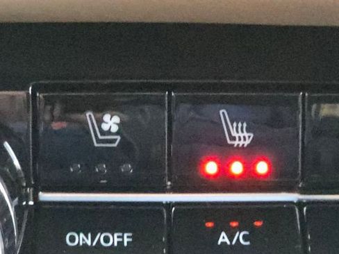 New 2026 Chevrolet Equinox ACTIV w/ Convenience Package III AWD/4WD image 4