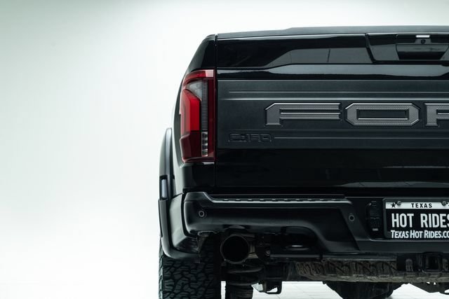 Used 2025 Ford F150 Raptor AWD/4WD image 17