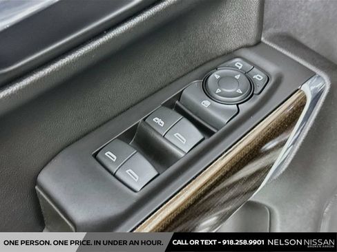 Used 2021 Chevrolet Silverado 1500 LT Trail Boss w/ Convenience Package II AWD/4WD image 17