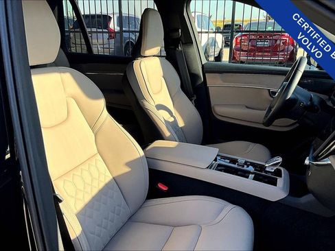 Certified 2025 Volvo XC90 B6 Plus image 10