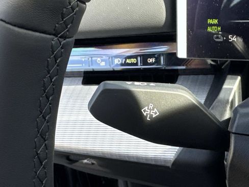 New 2026 BMW i5 eDrive40 w/ M Sport Package image 25