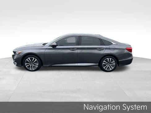 Used 2019 Honda Accord Touring image 4