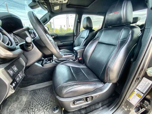 Certified 2020 Toyota Tacoma TRD Pro AWD/4WD image 11