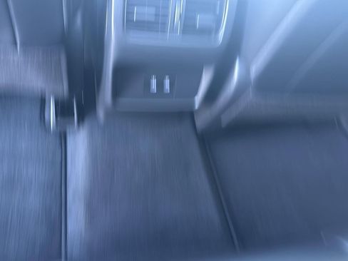 Used 2024 Nissan Rogue Platinum image 13