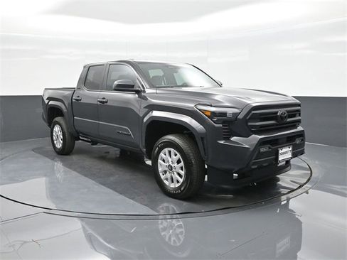 New 2025 Toyota Tacoma SR5 image 22