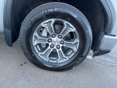 Certified 2025 GMC Sierra 1500 SLT AWD/4WD image 12