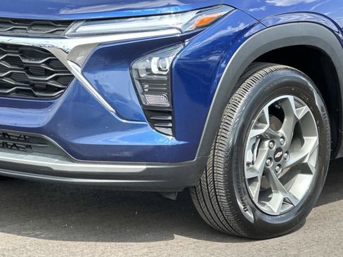 Certified 2024 Chevrolet Trax LT w/ Driver Confidence Package FWD image 7