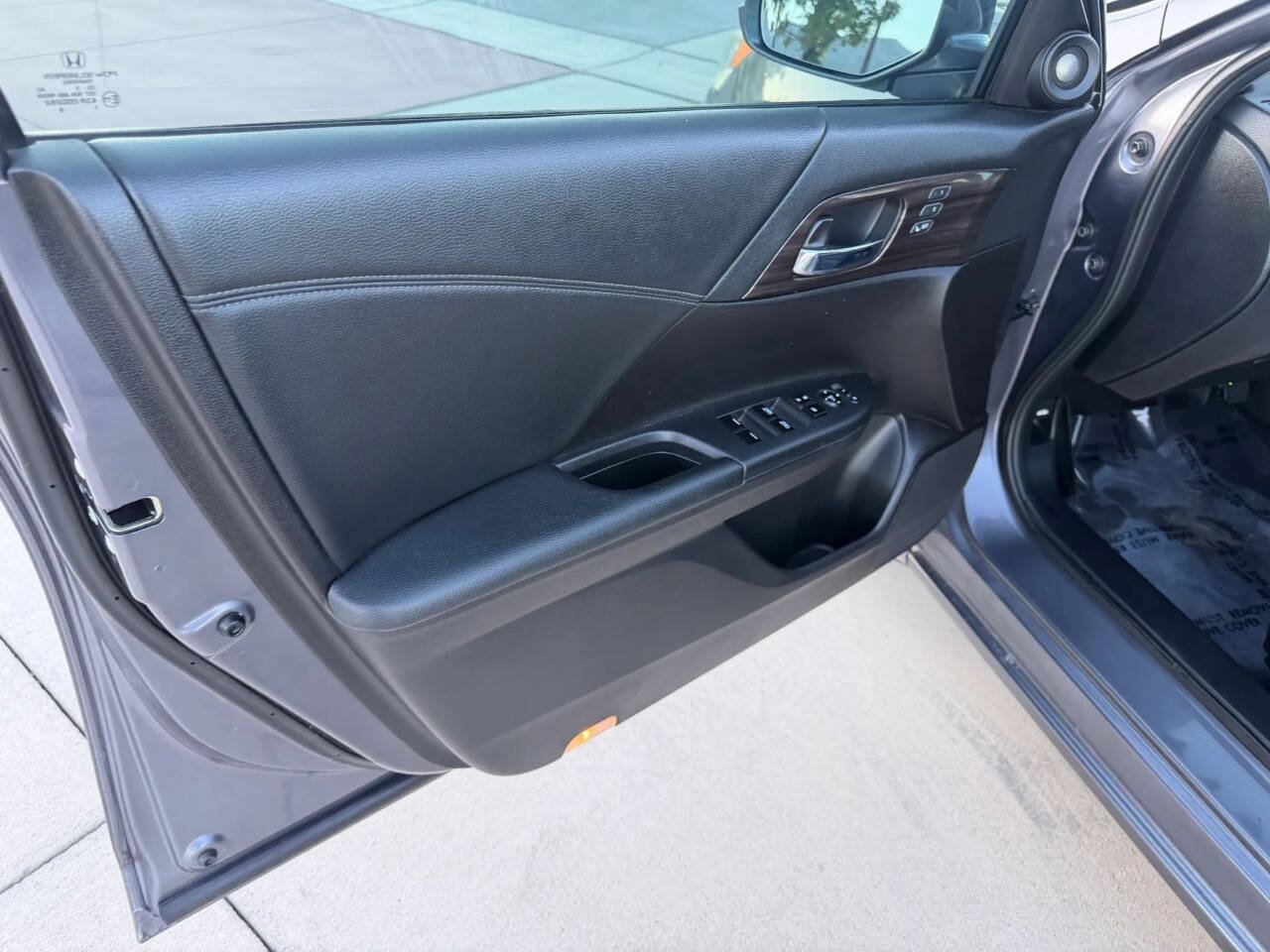 Used 2016 Honda Accord EX-L image 17