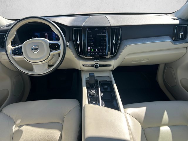Used 2023 Volvo XC60 B5 Plus AWD/4WD image 18