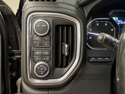Used 2020 GMC Sierra 2500 Denali w/ Denali Ultimate Package AWD/4WD image 33
