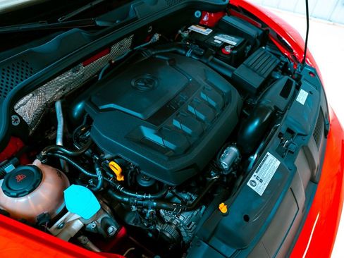 Used 2018 Volkswagen Beetle 2.0T S image 25