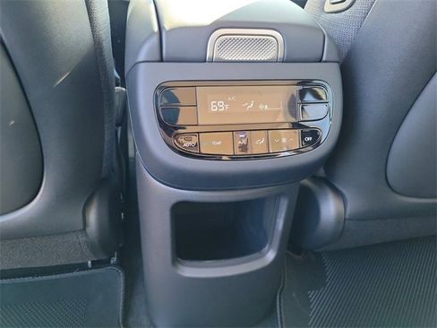 New 2026 Hyundai Ioniq 9 SE image 18