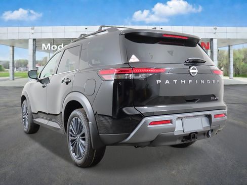 New 2026 Nissan Pathfinder SL w/ SL Premium Package (P04) AWD/4WD image 3