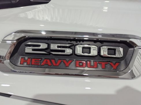 Used 2024 RAM 2500 Big Horn AWD/4WD image 7