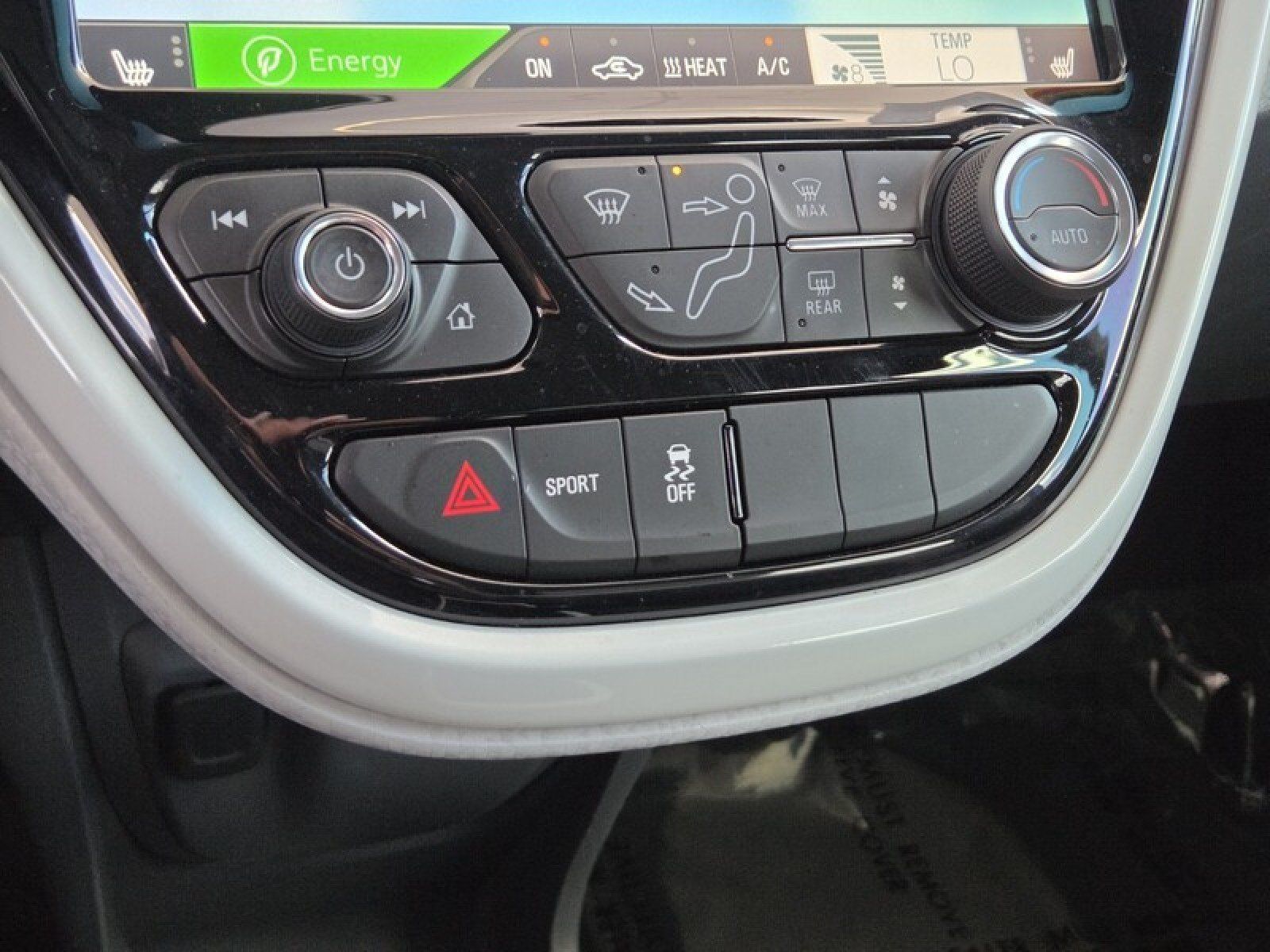 Used 2020 Chevrolet Bolt LT FWD image 29