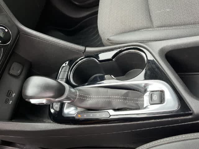 Used 2024 Buick Encore GX Preferred FWD image 22