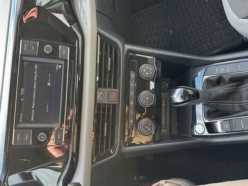 Used 2024 Volkswagen Taos S image 14