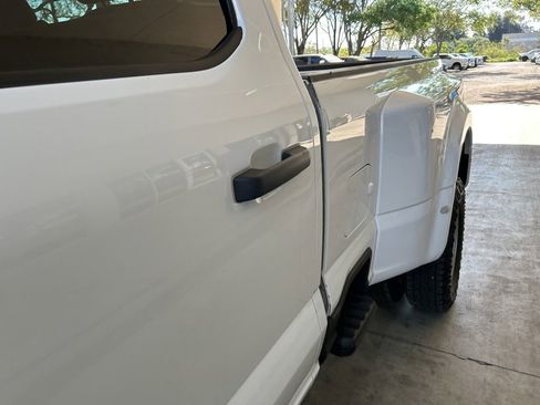 Used 2024 Ford F350 XLT w/ FX4 Off-Road Package AWD/4WD image 17