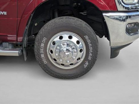 Used 2022 RAM 3500 Laramie image 17