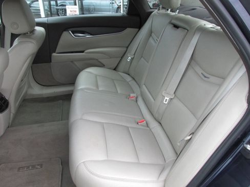 Used 2015 Cadillac XTS Limousine FWD image 43