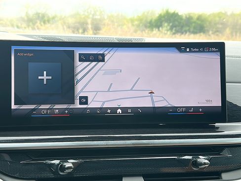 Certified 2025 BMW X5 xDrive40i w/ M Sport Package image 31