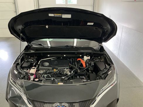 Used 2021 Toyota Venza XLE w/ Softex Package AWD/4WD image 27