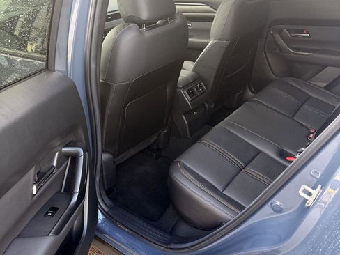 Used 2025 MAZDA CX-50 AWD 2.5 S w/ Premium Plus Pkg image 11