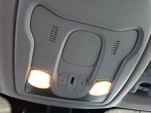 Used 2020 Jeep Renegade Altitude AWD/4WD image 20
