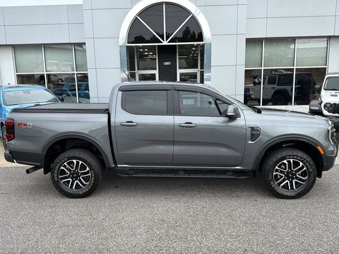 Used 2024 Ford Ranger Lariat w/ FX4 Off-Road Package AWD/4WD image 3
