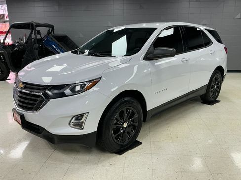 Used 2018 Chevrolet Equinox LS image 5