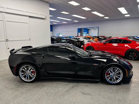 Used 2017 Chevrolet Corvette Z06 RWD image 6