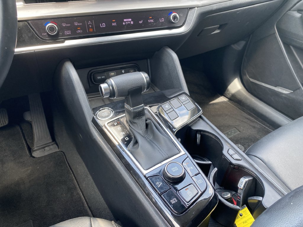 Used 2024 Kia Sportage EX FWD image 25