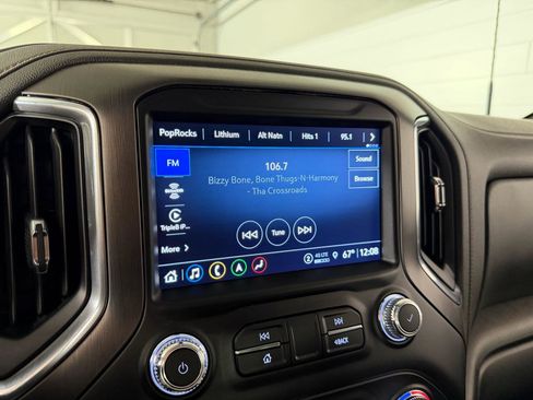 Used 2023 GMC Sierra 2500 AT4 w/ AT4 Premium Plus Package AWD/4WD image 28
